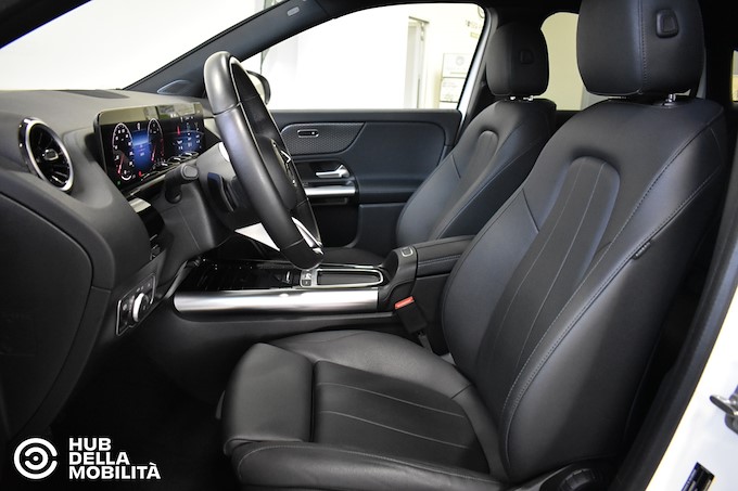 MERCEDES-BENZ GLA 200 d Automatic Progressive Advanced